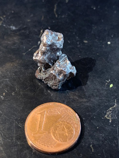 Météorite Campo Del Cielo d'Argentine de 20 x 12 x 11 mm - 5,9 gr.