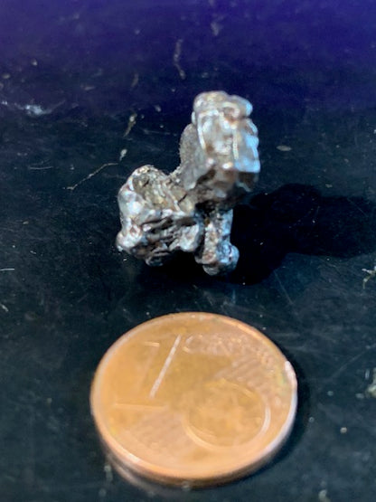 Météorite Campo Del Cielo d'Argentine de 20 x 12 x 11 mm - 5,9 gr.