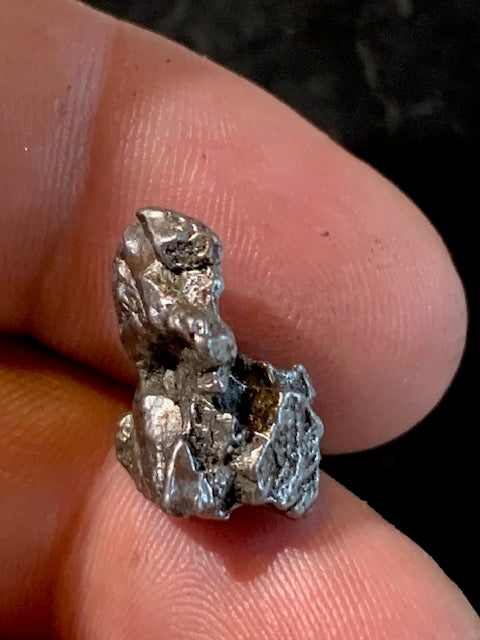 Météorite Campo Del Cielo d'Argentine de 20 x 12 x 11 mm - 5,9 gr.