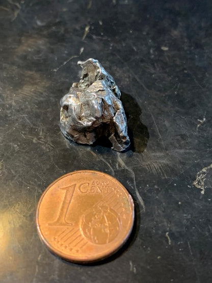 Météorite Campo Del Cielo d'Argentine de 19 x 13 x 10 mm - 6,3 gr.