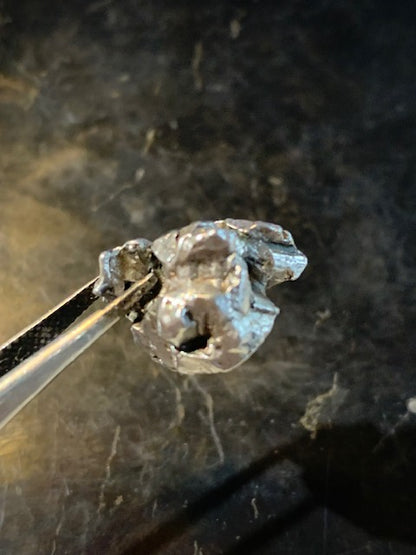 Météorite Campo Del Cielo d'Argentine de 19 x 13 x 10 mm - 6,3 gr.