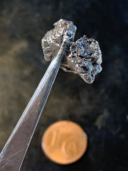 Météorite Campo Del Cielo d'Argentine de 16 x 11 x 8 mm - 4,8 gr.