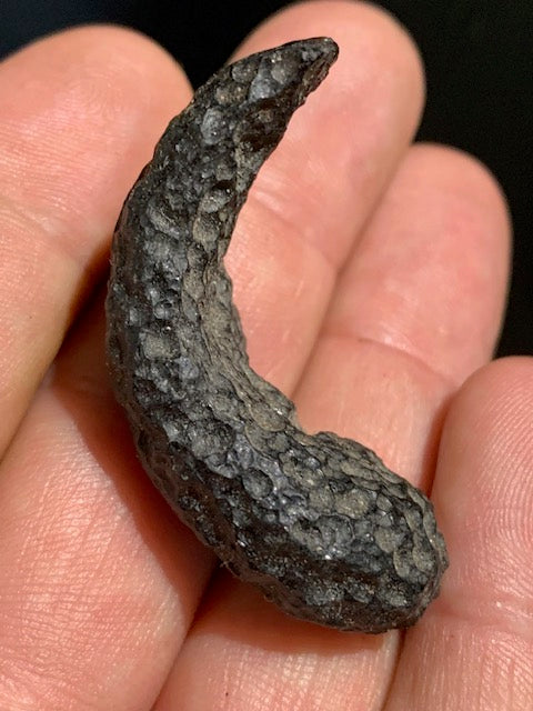 Tectite du Vietnam, taille de 45 x 22 x 19 mm - 12,5 gr. - Famille des Météorites