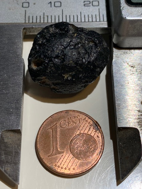 Tectite du Vietnam - 20 x 17 x 15 mm - 6,4 gr. - Famille des météorites