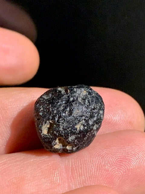 Tectite du Vietnam - 20 x 17 x 15 mm - 6,4 gr. - Famille des météorites
