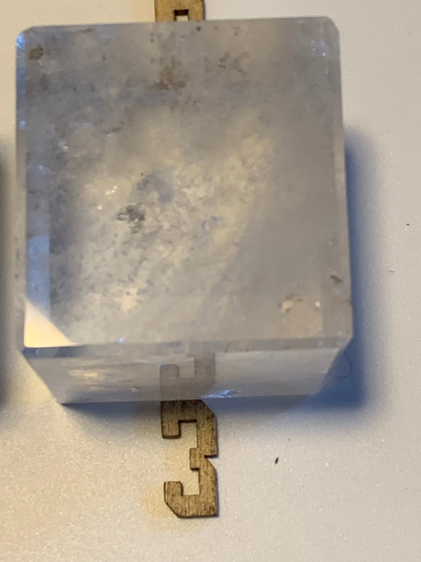 Cube en cristal de roche, un des 5 Solides de Platon, modèles au choix (vente à l'unité) - 1,5 à 5 cm. Qualité A à AAA !