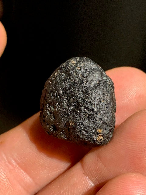 Tektite from Vietnam - 40 mm x 16 x 8 - 11.5 grams - Fascinating, enchanting, hypnotizing!