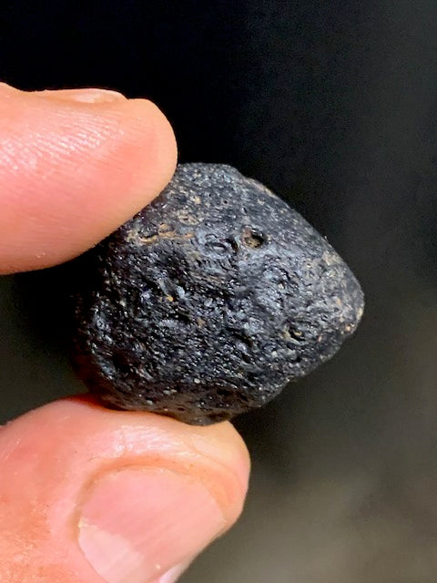 Tektite from Vietnam - 40 mm x 16 x 8 - 11.5 grams - Fascinating, enchanting, hypnotizing!