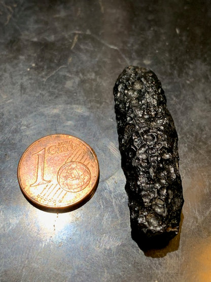Tektite from Vietnam - 40 mm x 16 x 8 - 11.5 grams - Fascinating, enchanting, hypnotizing!