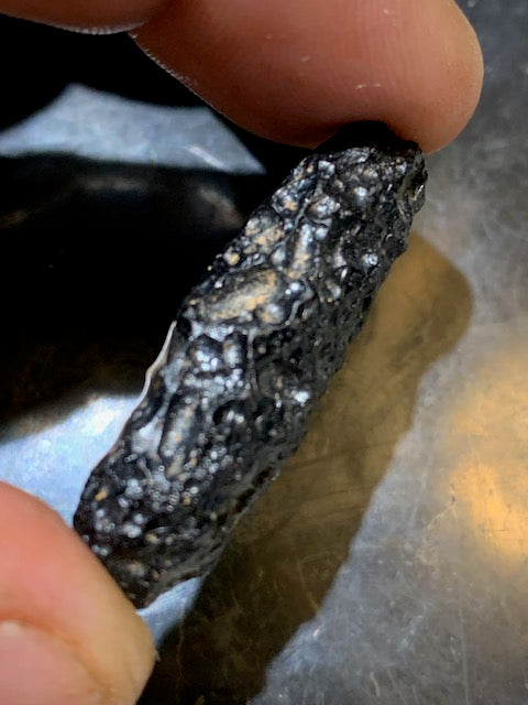 Tektite from Vietnam - 40 mm x 16 x 8 - 11.5 grams - Fascinating, enchanting, hypnotizing!