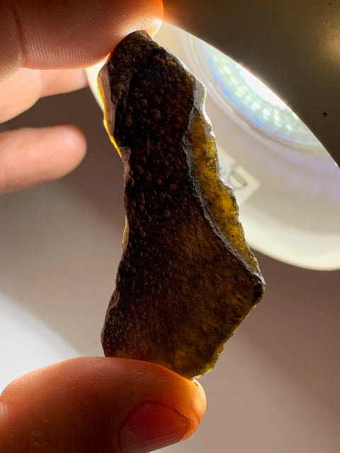 Tektite from Vietnam - 40 mm x 16 x 8 - 11.5 grams - Fascinating, enchanting, hypnotizing!