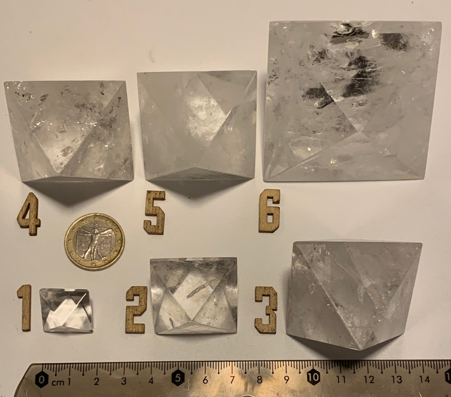 Octaèdre en cristal de roche, un des 5 Solides de Platon, taille S à XL. Modèles au choix - Vente à l'unité. ± 1,5 à 6 cm. Qualité A à AAA !