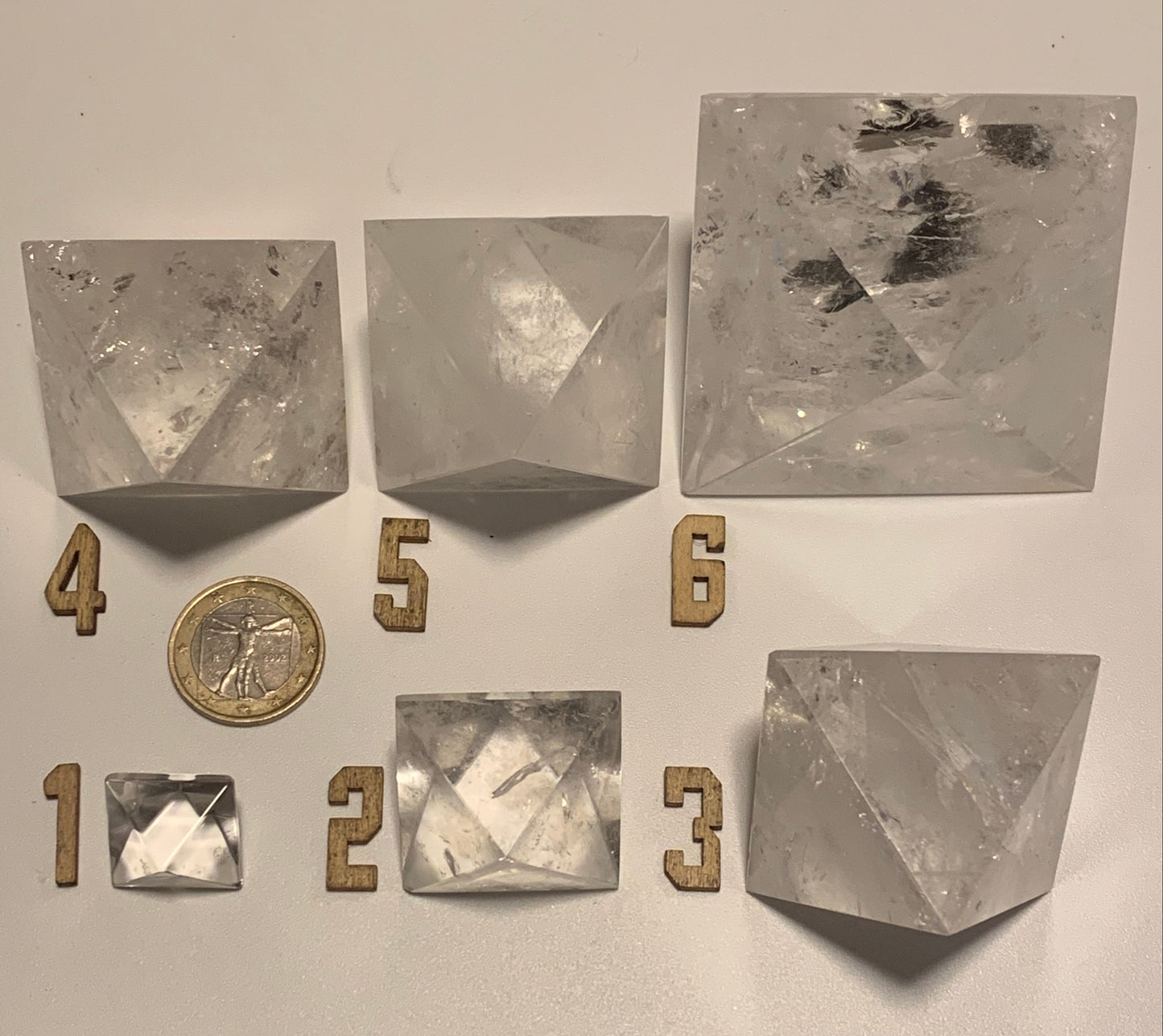 Octaèdre en cristal de roche, un des 5 Solides de Platon, taille S à XL. Modèles au choix - Vente à l'unité. ± 1,5 à 6 cm. Qualité A à AAA !