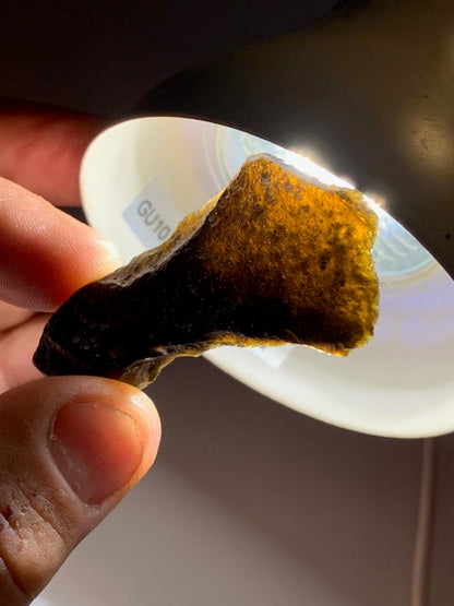 Tektite from Vietnam - 40 mm x 16 x 8 - 11.5 grams - Fascinating, enchanting, hypnotizing!