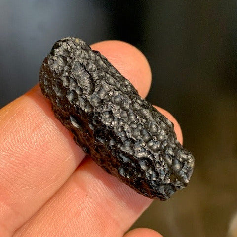 Tectite du Vietnam - 40 x 20 x 13 mm - 7,8 gr. - Famille des météorites