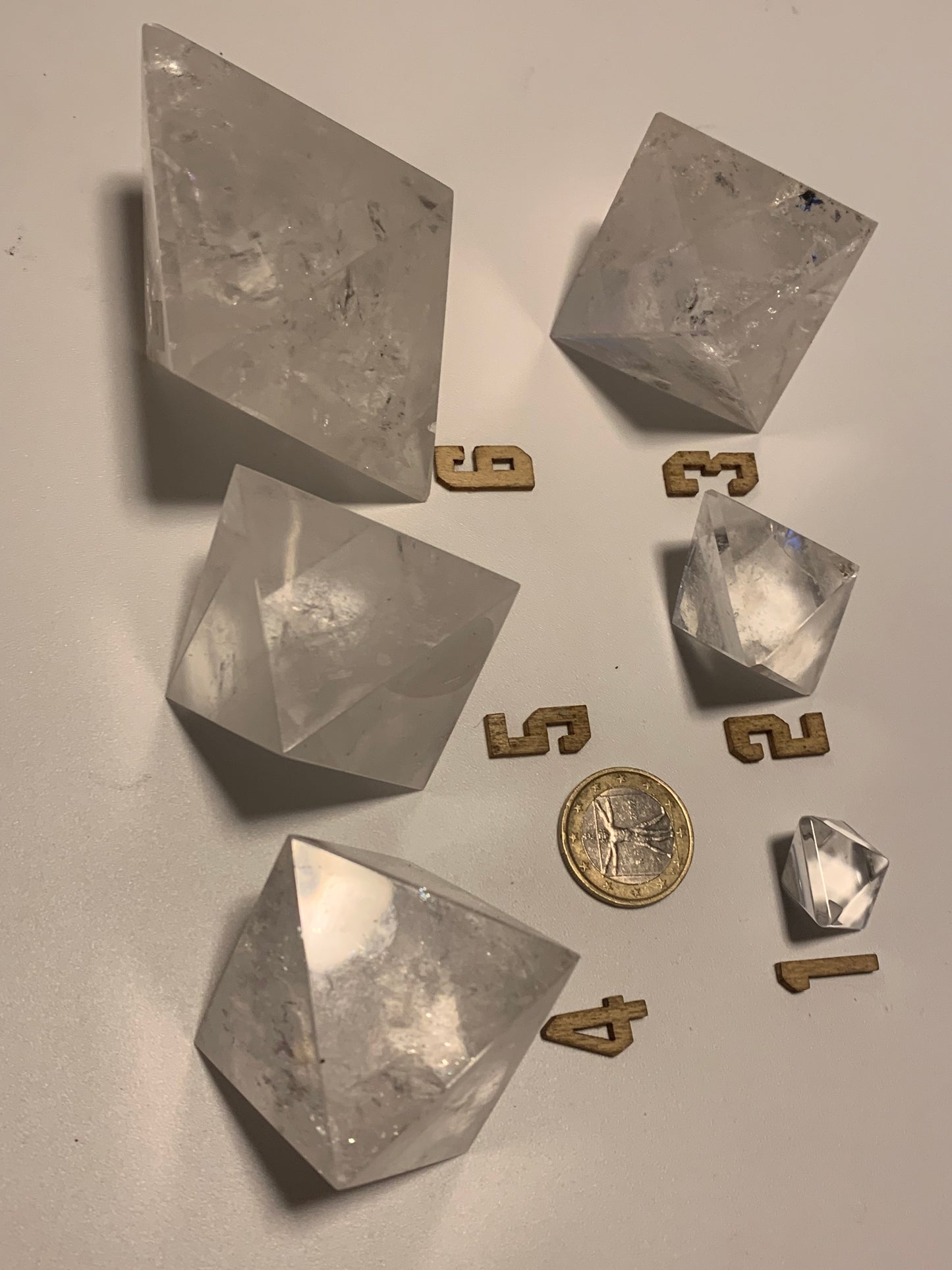 Octaèdre en cristal de roche, un des 5 Solides de Platon, taille S à XL. Modèles au choix - Vente à l'unité. ± 1,5 à 6 cm. Qualité A à AAA !