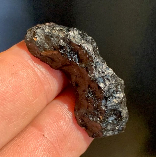 Tectite du Vietnam - 39 x 17 x 15 mm - 10,5 gr. - Famille des météorites