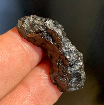 Tectite du Vietnam - 39 x 17 x 15 mm - 10,5 gr. - Famille des météorites