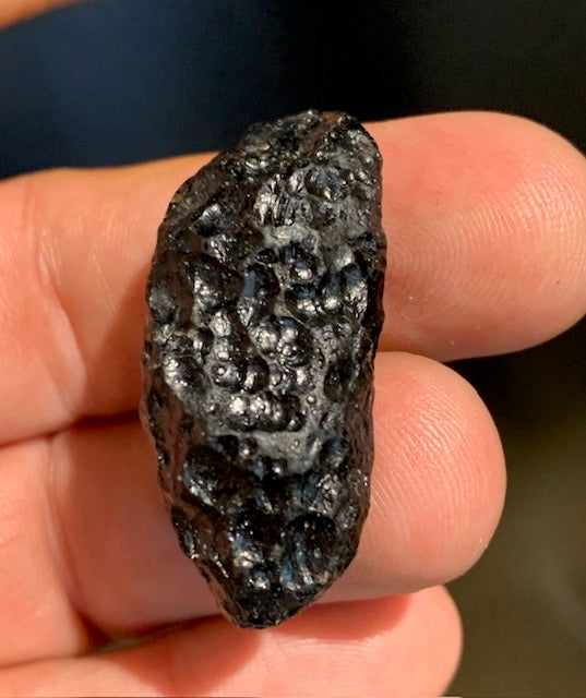Tectite du Vietnam - 39 x 17 x 15 mm - 10,5 gr. - Famille des météorites