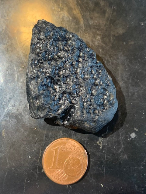 Tectite du Vietnam - 45 x 33 x 11 mm - 15,5 gr. - Famille des météorites