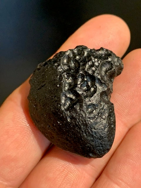 Tectite du Vietnam - 38 x 30 x 13 mm - 18,6 gr. - Famille des météorites