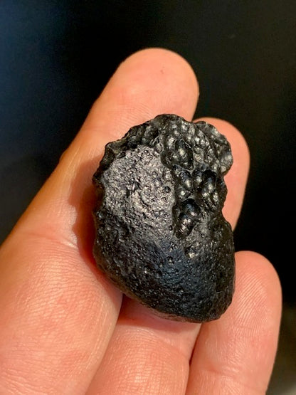 Tectite du Vietnam - 38 x 30 x 13 mm - 18,6 gr. - Famille des météorites