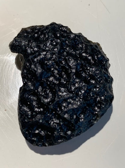 Tectite du Vietnam - 38 x 30 x 13 mm - 18,6 gr. - Famille des météorites