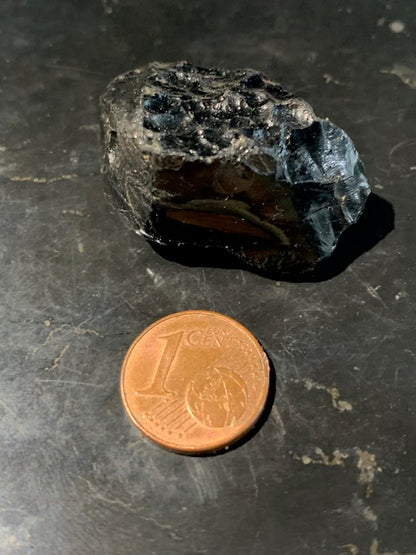 Tectite du Vietnam - 35 x 22 x 16 mm - 13,6 gr. - Famille des météorites