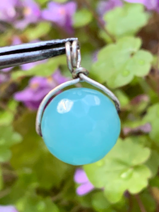 Amazonite, pendentif en Argent de 16mm de hauteur x 10 de largeur x 10 d'épaisseur. Vendu avec cordon réglable de couleur noire offert !