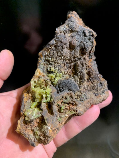 Pyromorphite, spécimen brut - 131 mm x 90 x 75 - 667 gr.