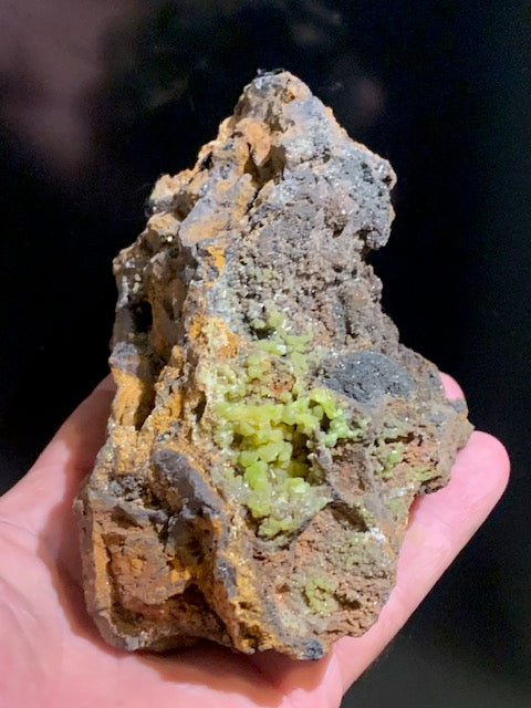 Pyromorphite, spécimen brut - 131 mm x 90 x 75 - 667 gr.