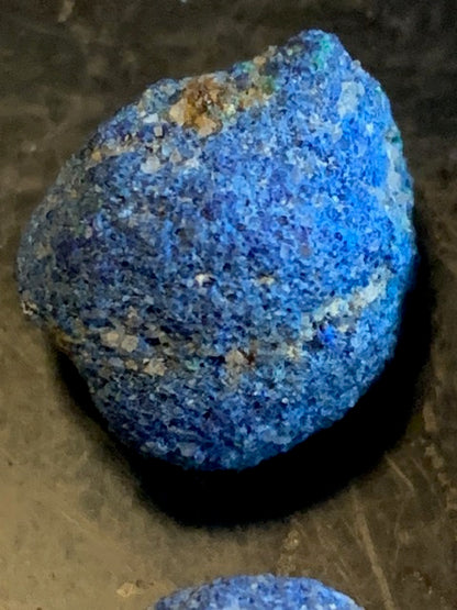 Azurite - Petites sphères naturelles brutes et 1 lot de fragments naturels - de 9 à 14 mm de diamètre - 17 gr.