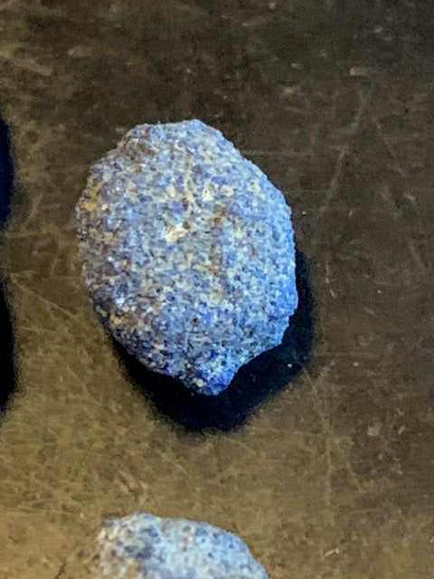 Azurite - Petites sphères naturelles brutes et 1 lot de fragments naturels - de 9 à 14 mm de diamètre - 17 gr.