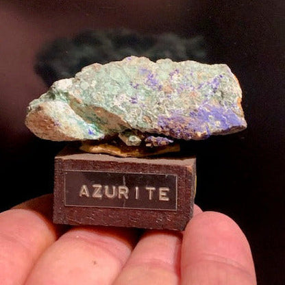 Azurite Chrysocolle - Collection ancienne - Spécimen brut d'agrégat sur socle - de 60 x 40 x 25 mm - 58,3 gr.