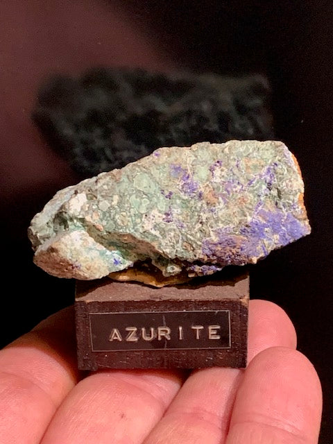 Azurite Chrysocolle - Collection ancienne - Spécimen brut d'agrégat sur socle - de 60 x 40 x 25 mm - 58,3 gr.