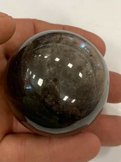 Obsidienne Argentée, sphère de 52 millimètres - 196  grammes