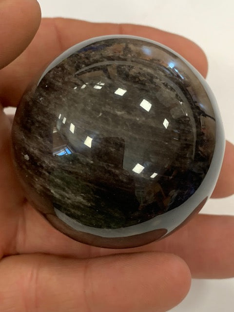 Obsidienne Argentée, sphère de 52 millimètres - 196  grammes