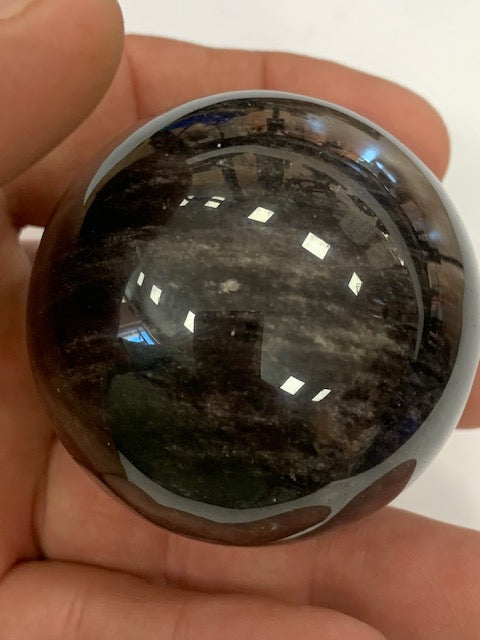 Obsidienne Argentée, sphère de 52 millimètres - 196  grammes