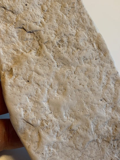 Craie naturelle/ Calcaire crayeux – Bloc brut naturel - 18 x 7 x 2 cm - 123,3 gr. !