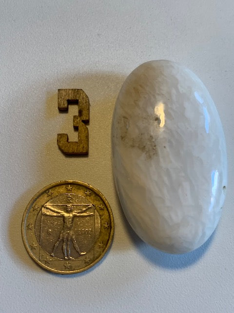 Scolécite (famille des zéolites) – 3 galets polis au choix ! Qualité AA à AAA