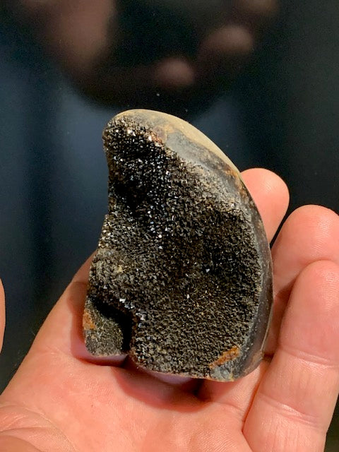 Septaria, freeform display piece, 863 grams - 120 x 85 x 80 millimeters. Superb quality, an open freeform shape full of mineral velvet!