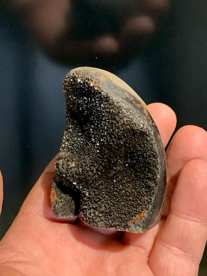 Septaria, freeform display piece, 863 grams - 120 x 85 x 80 millimeters. Superb quality, an open freeform shape full of mineral velvet!