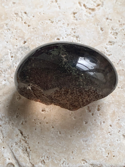 Cristal de Roche/ Quartz Lodolite ou Quartz Chaman – Spécimen naturel - ± 47 mm (H) × 36 × 30 - 67 gr. !