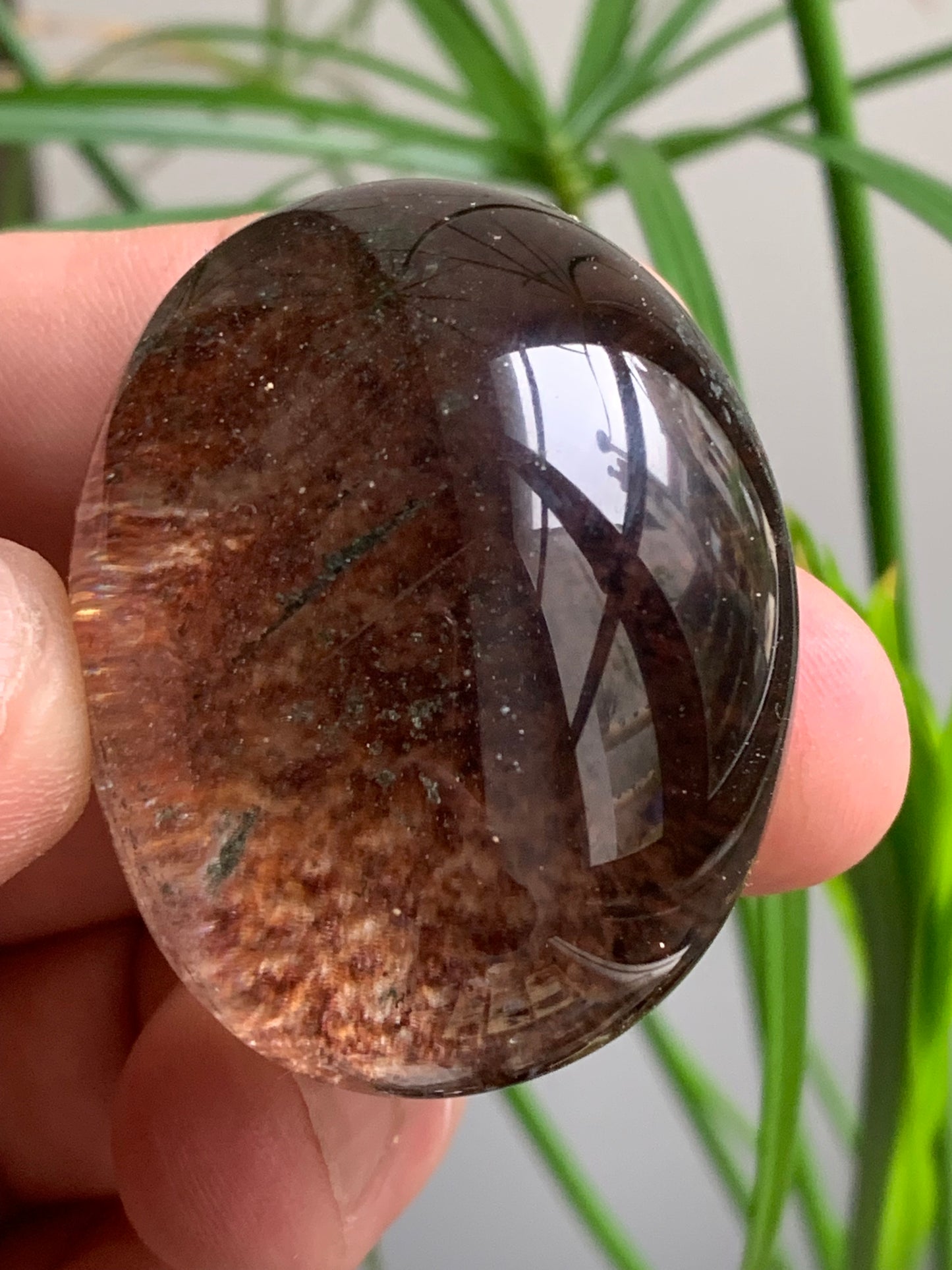 Cristal de Roche/ Quartz Lodolite ou Quartz Chaman – Spécimen naturel - ± 47 mm (H) × 36 × 30 - 67 gr. !