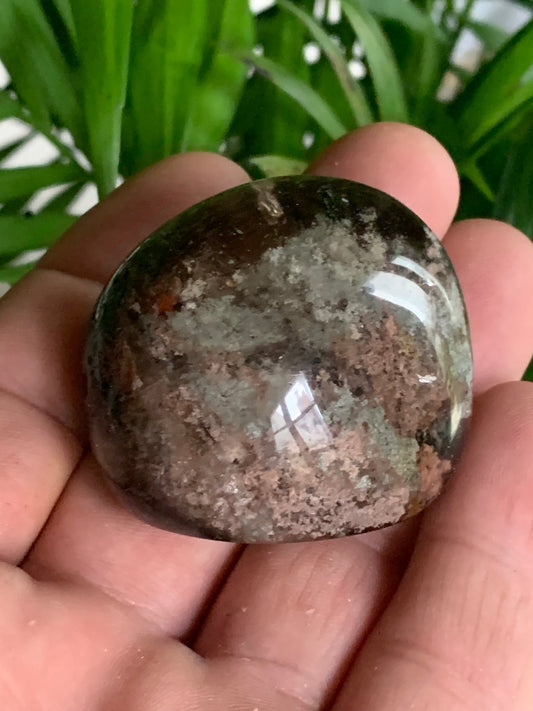 Cristal de Roche/ Quartz Lodolite ou Quartz Chaman – Spécimen naturel - ± 45 mm × 39 × 30 - 69,3 gr. !