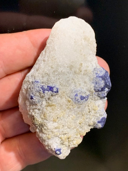 Jaspe K2 (Jaspe K2 - Azurite sur quartz avec traces de pyrite) - Superbes cristaux d'Azurite dans du granit