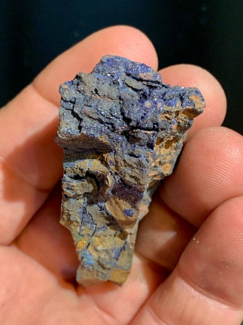 Azurite, beautiful pebble of 77 mm in diameter x 30 - 239 grams! Perfect for massages, collection...