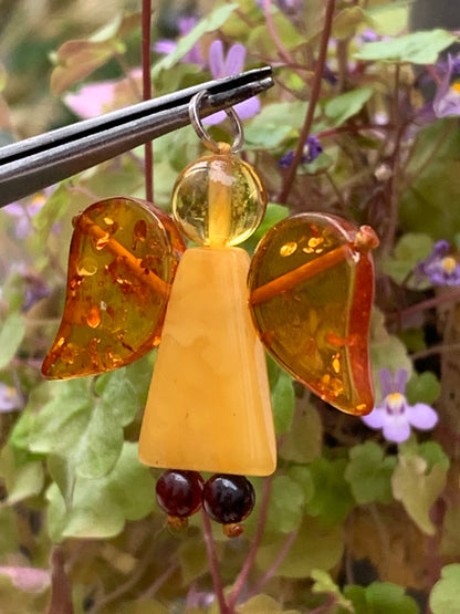 Ambre, pendentif en forme d'ange de taille de 38x35x8 millimètres, vendu avec cordon coulissant (réglable), en cuir noir de 40 à 70 centimètres !