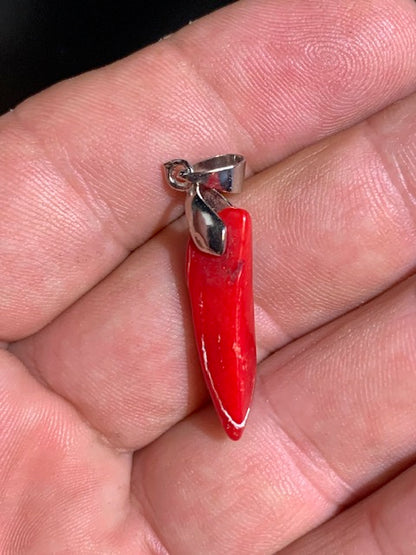Coral/Gorgonian, pendant made by G & Z, measuring 35x8x7 millimeters, sold with an adjustable sliding cord, in black leather from 40 to 70 centimeters!