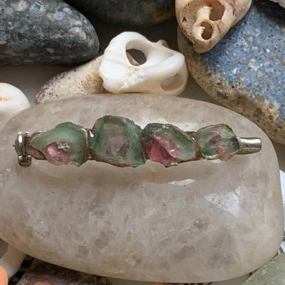 Broche en tourmaline melon d'eau/ pastèque - 38 mm x 8 x 8 - 2 gr. - Création Zen Curiosity !